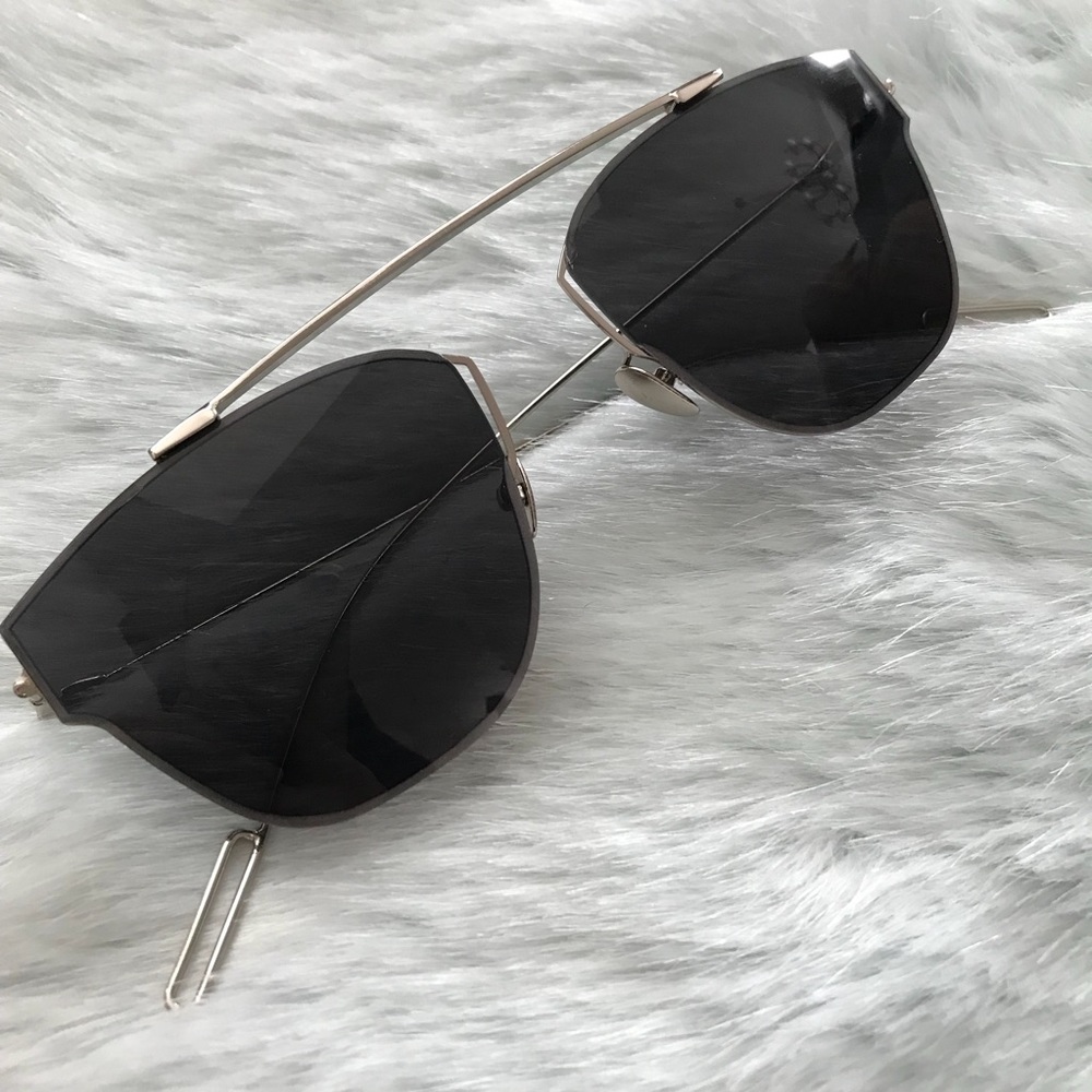 Brand New Silver classic sunglasses